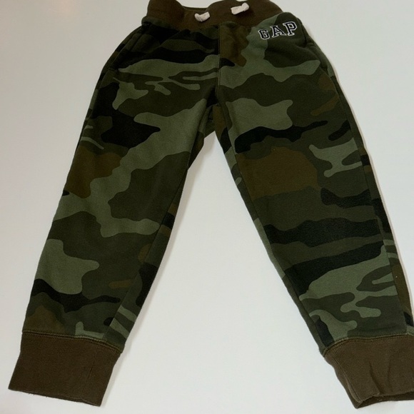Gap Kids Logo Camo Pull-On Joggers UNISEX Size S (6-7 years) - Picture 2 of 10